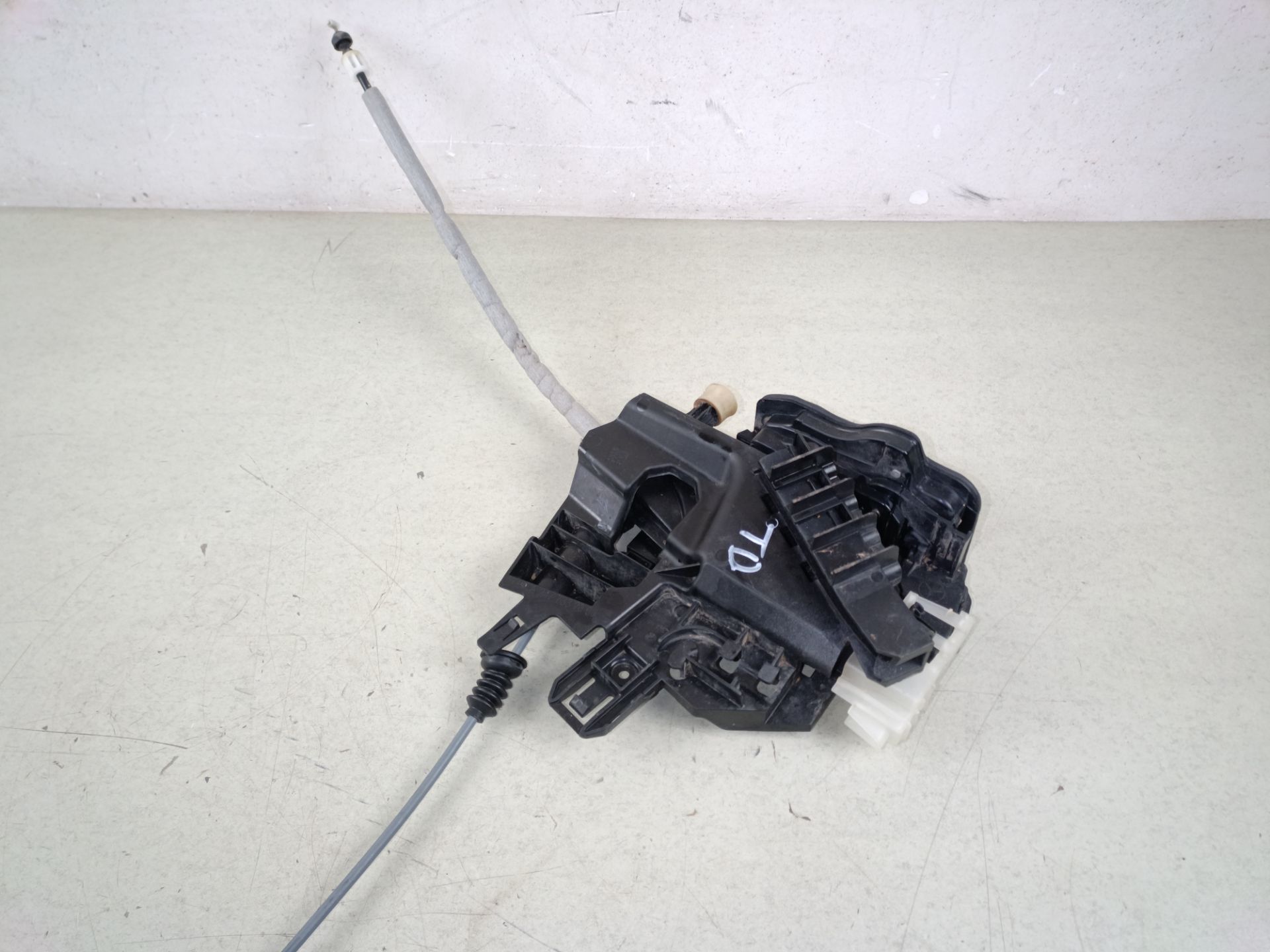CERRADURA PUERTA TRASERA DERECHA Mercedes-Benz B (BM 246)