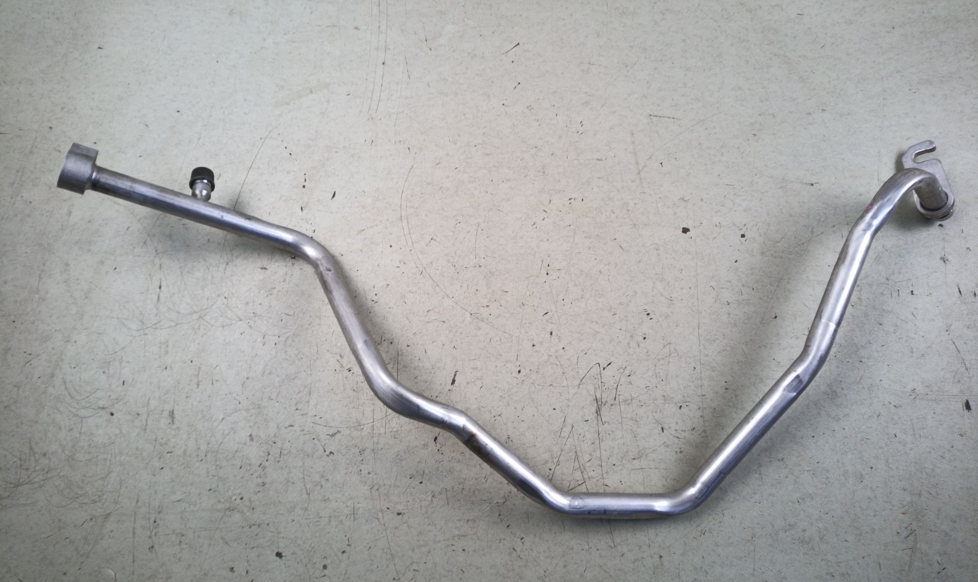 TUBOS AIRE ACONDICIONADO Toyota Auris (E18)