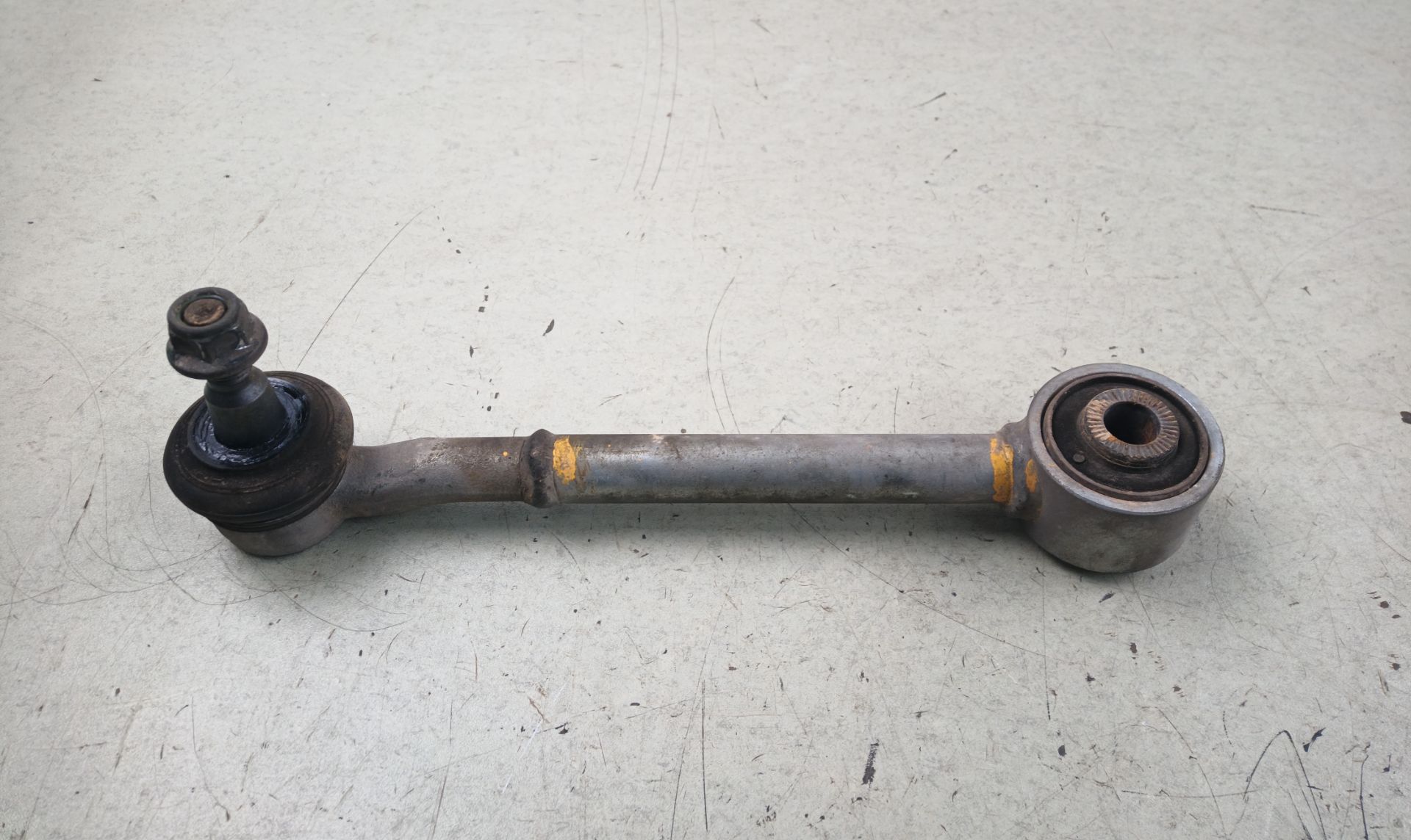 BRAZO SUSPENSION INFERIOR TRASERO IZQUIERDO Toyota Auris (E18)