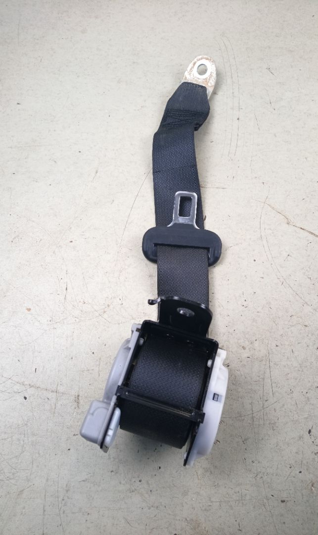 CINTURON SEGURIDAD TRASERO IZQUIERDO Toyota Auris (E18)