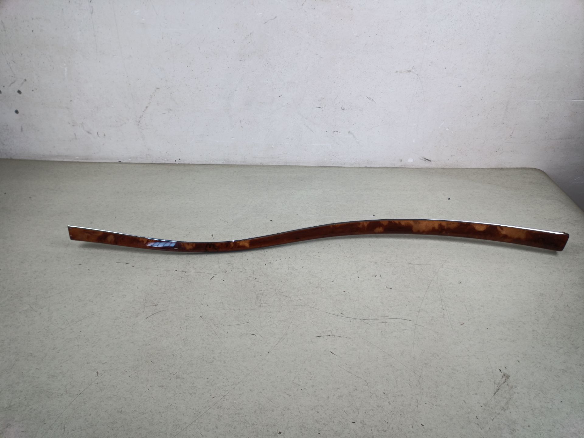 EMBELLECEDOR SALPICADERO Mercedes-Benz E Berlina (BM 211)