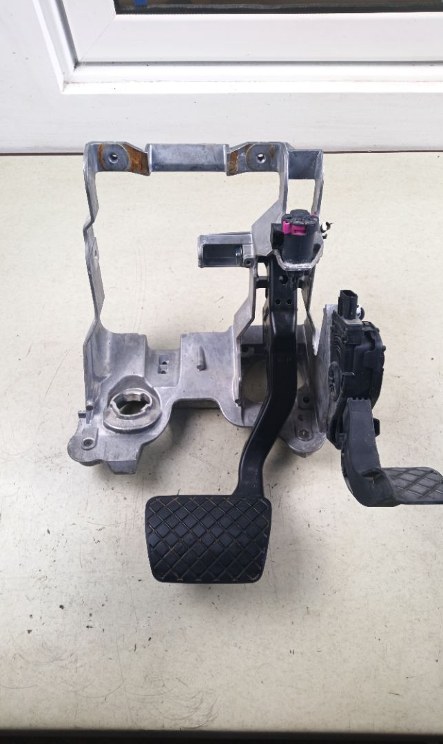 PEDALERA COMPLETA Audi A5 Coupe (8T)