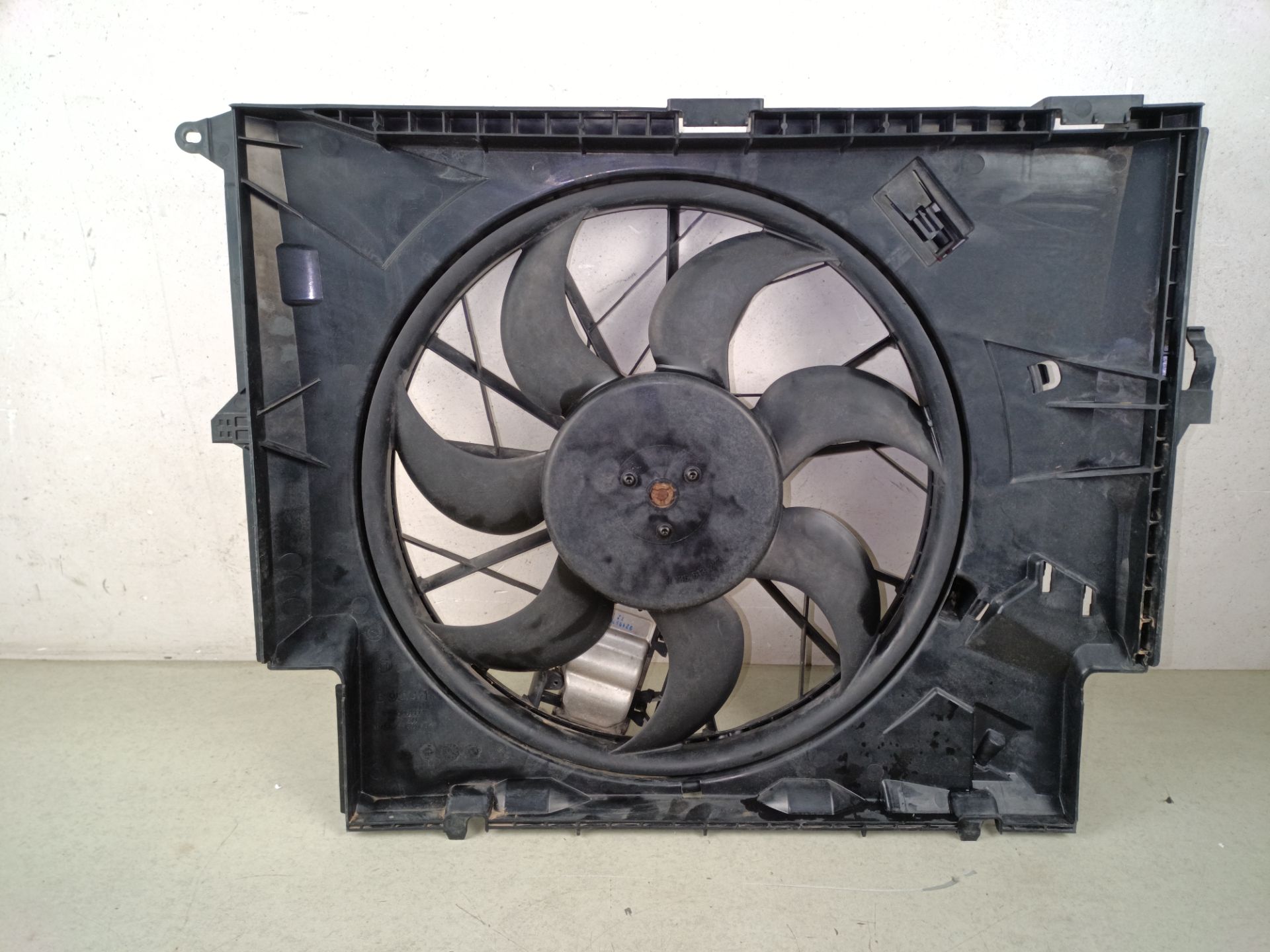 ELECTROVENTILADOR RADIADOR AIRE ACONDICIONADO BMW 1 Berlina (E81/E87)