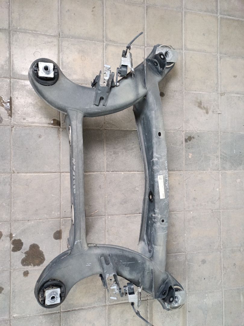 PUENTE TRASERO Mercedes-Benz E Coupe (BM 238)