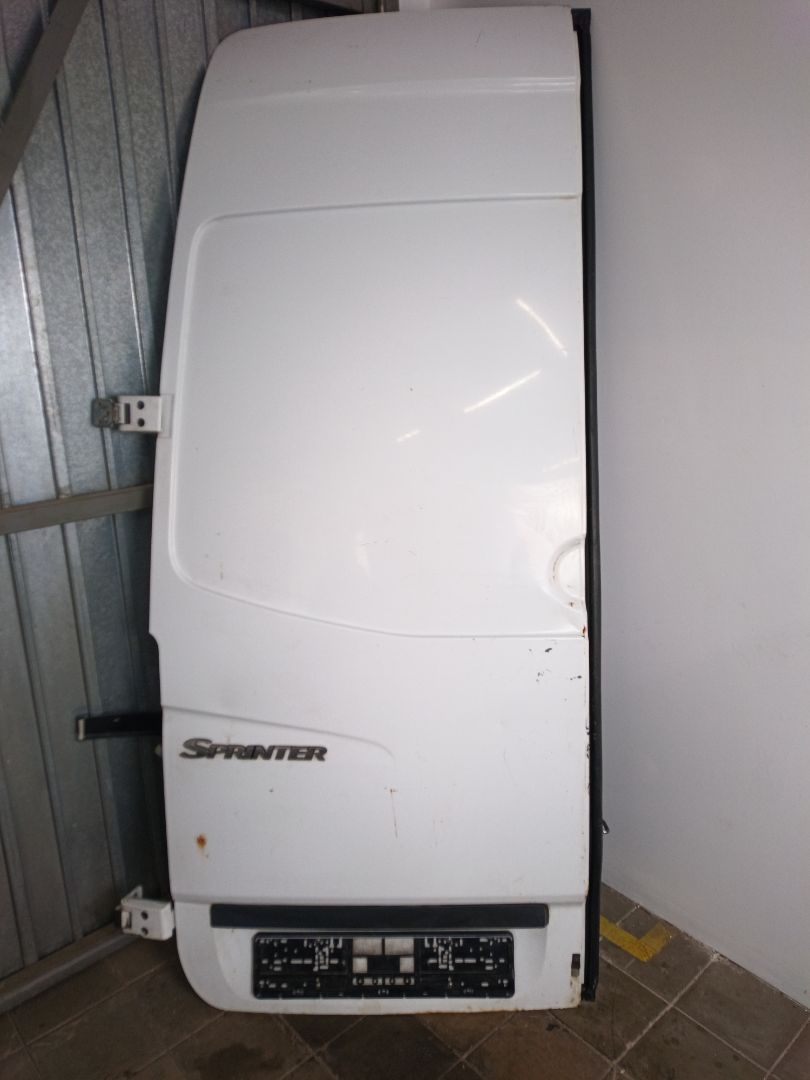 PORTON TRASERO IZQUIERDO Mercedes-Benz