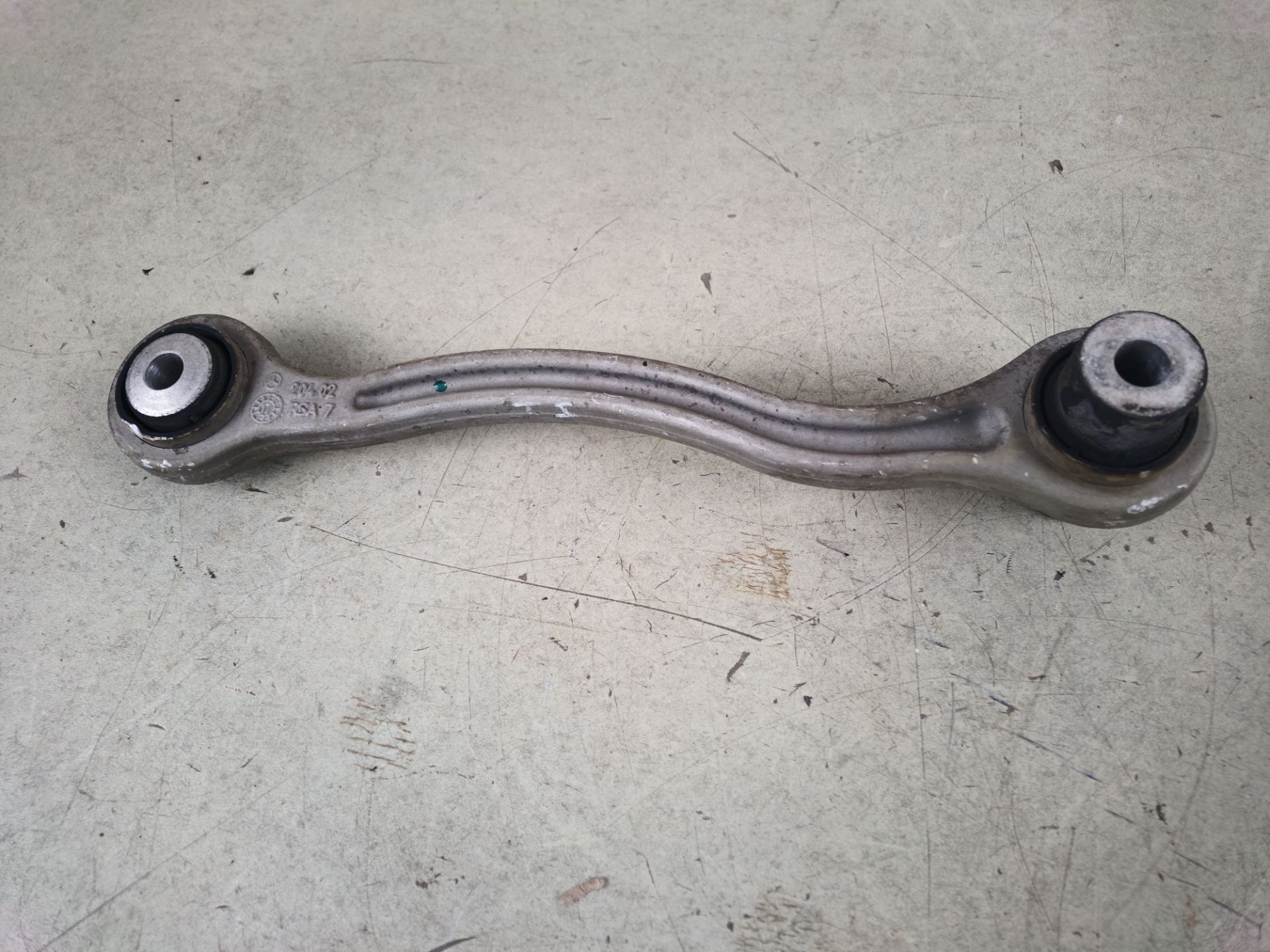 BRAZO SUSPENSION INFERIOR TRASERO IZQUIERDO Mercedes-Benz E Coupe (BM 238)