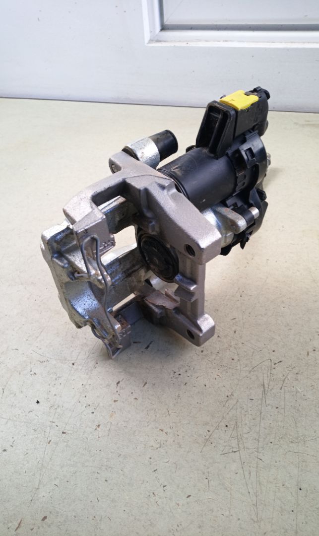 PINZA DE FRENO TRASERA IZQUIERDA Volvo XC60