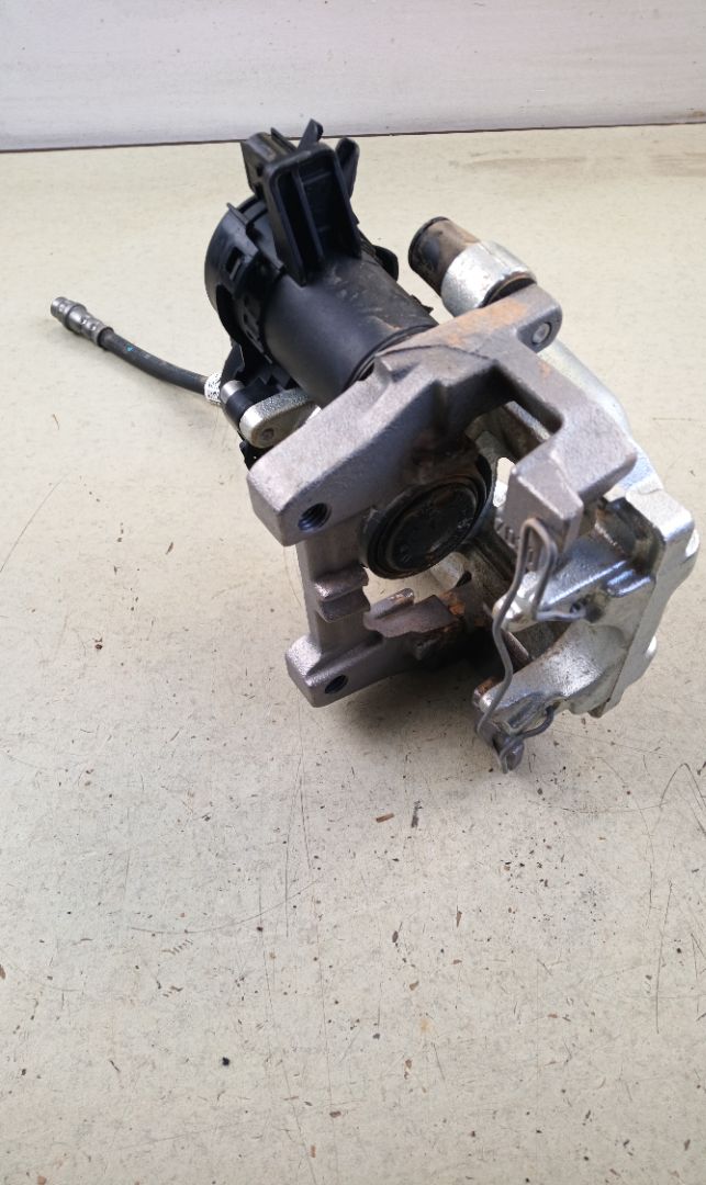 PINZA DE FRENO TRASERA DERECHA Volvo XC60