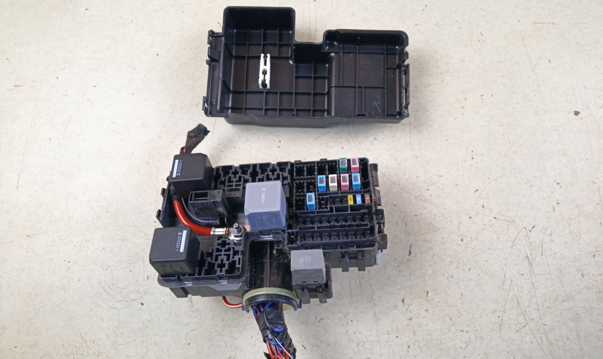 CAJA RELES / FUSIBLES Volvo XC60