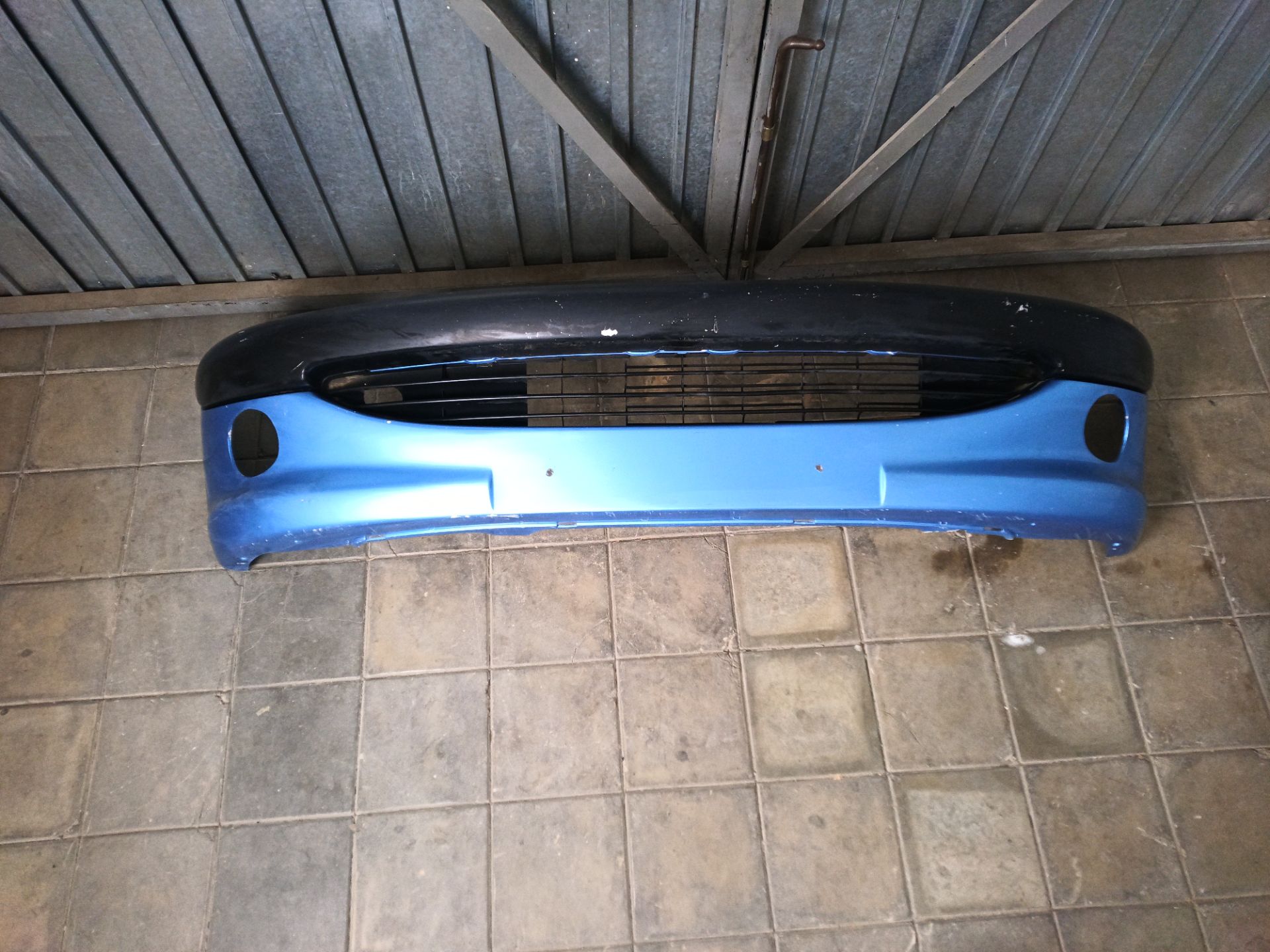 PARAGOLPES DELANTERO