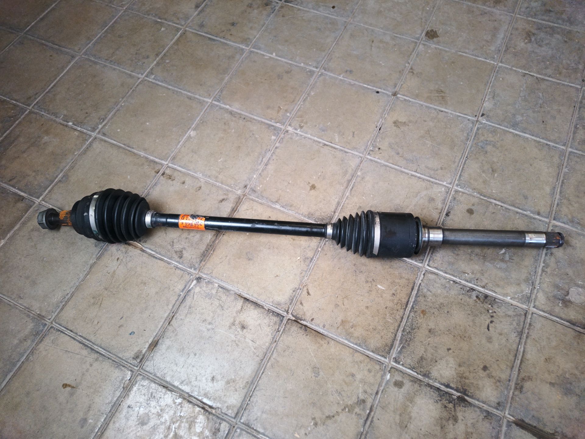 TRANSMISION DELANTERA DERECHA Mercedes-Benz ML (BM 164)