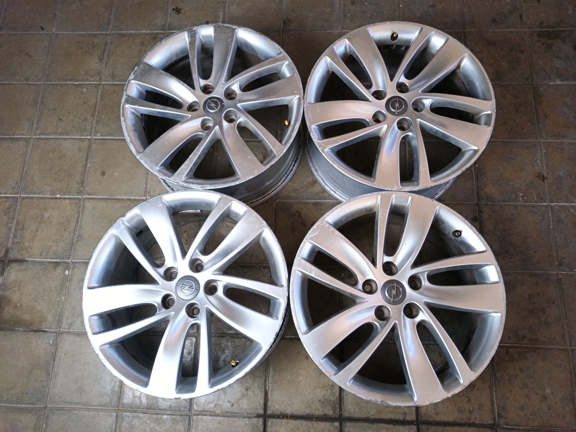 JUEGO LLANTAS Opel Insignia Berlina