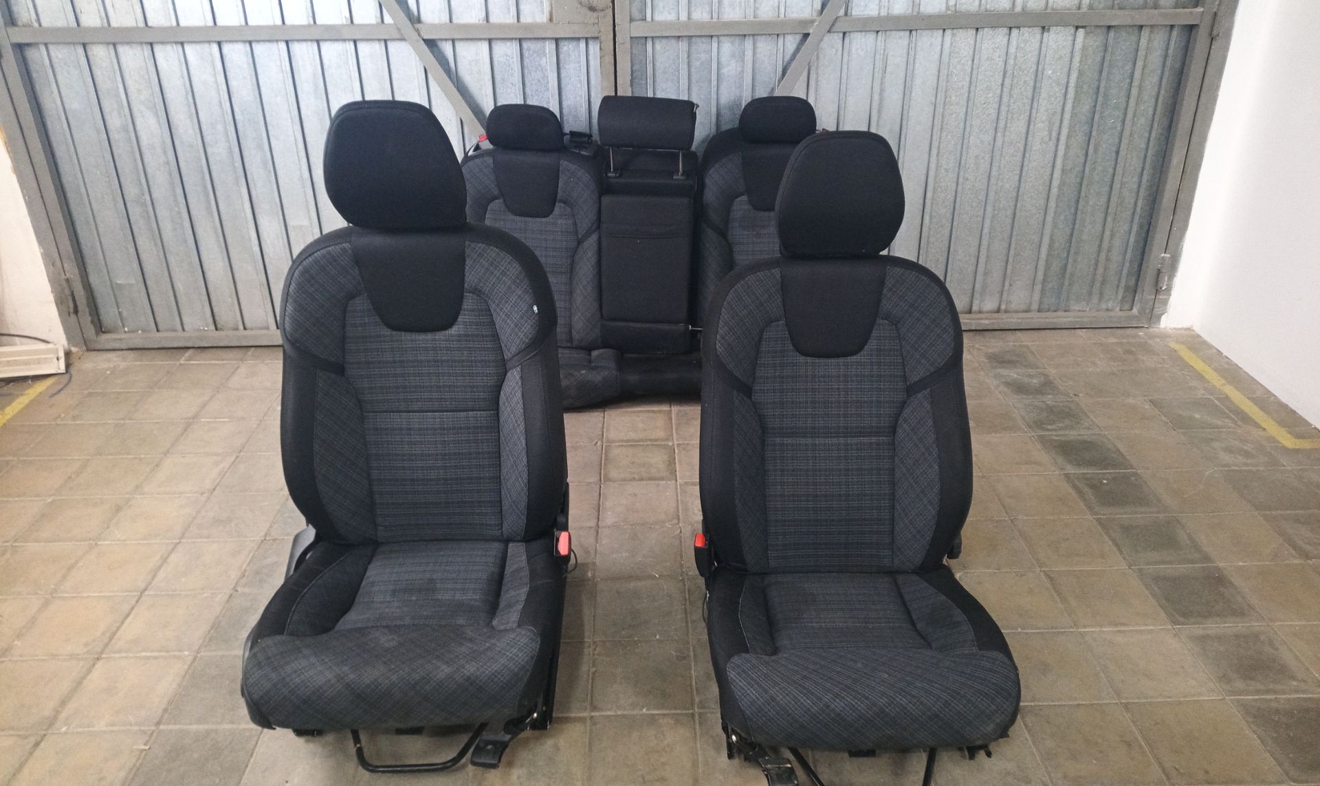 JUEGO ASIENTOS COMPLETO Volvo XC60