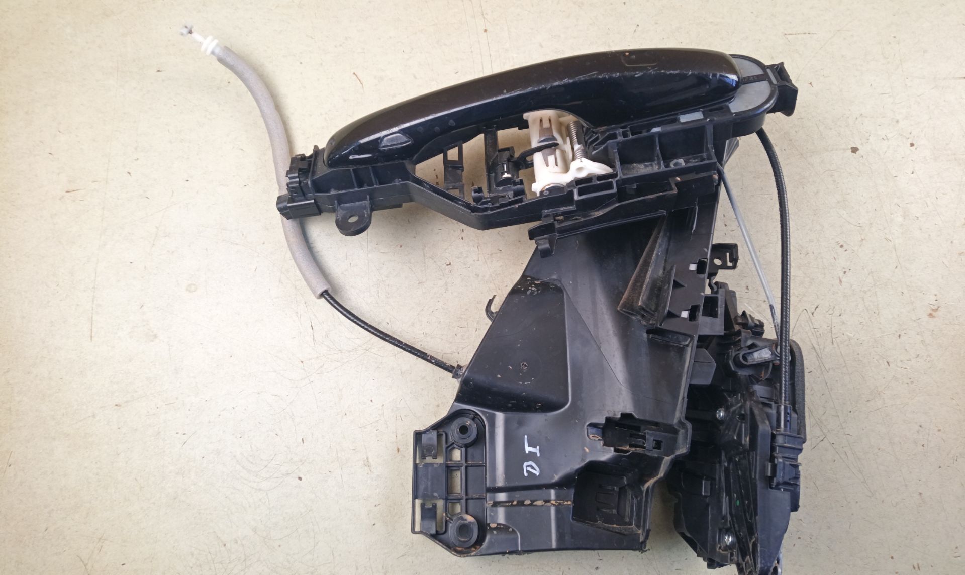 CERRADURA PUERTA DELANTERA IZQUIERDA Volvo XC60
