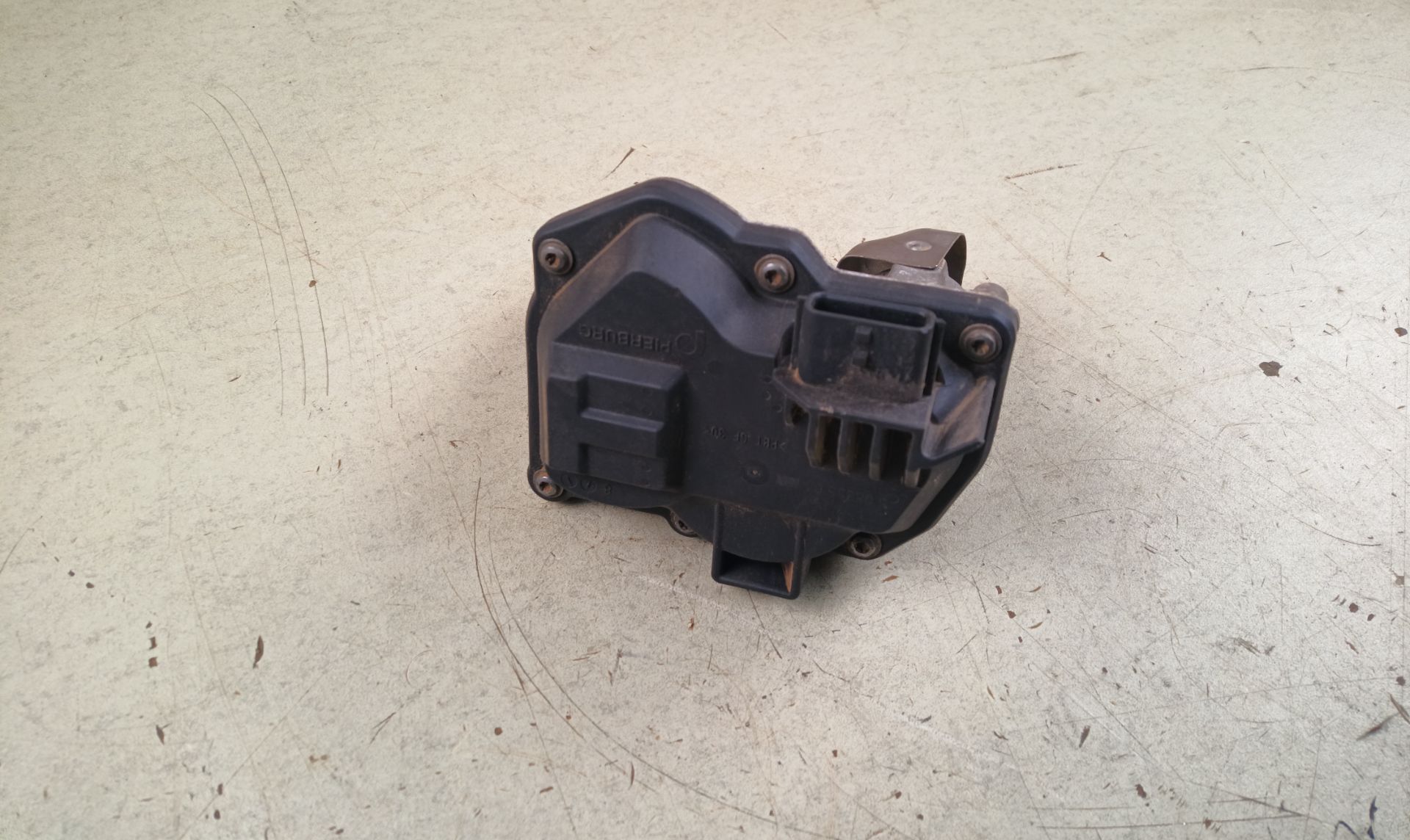 CAJA MARIPOSA Renault Megane IV Berlina 5P