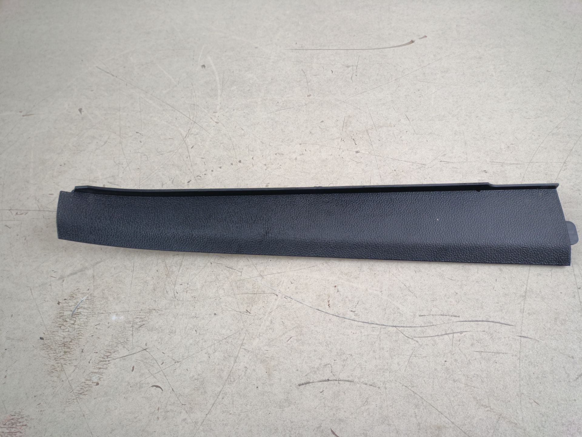 EMBELLECEDOR Volkswagen Tiguan (AD1)