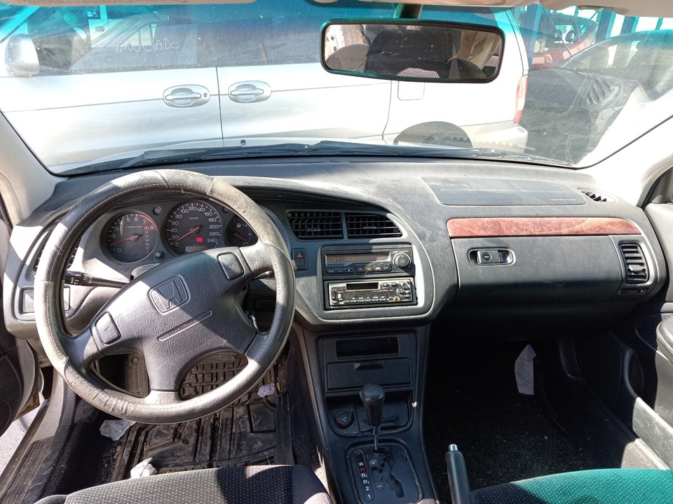 Imagen del vehículo Honda Accord Berlina (CG7-9/CH1-7)