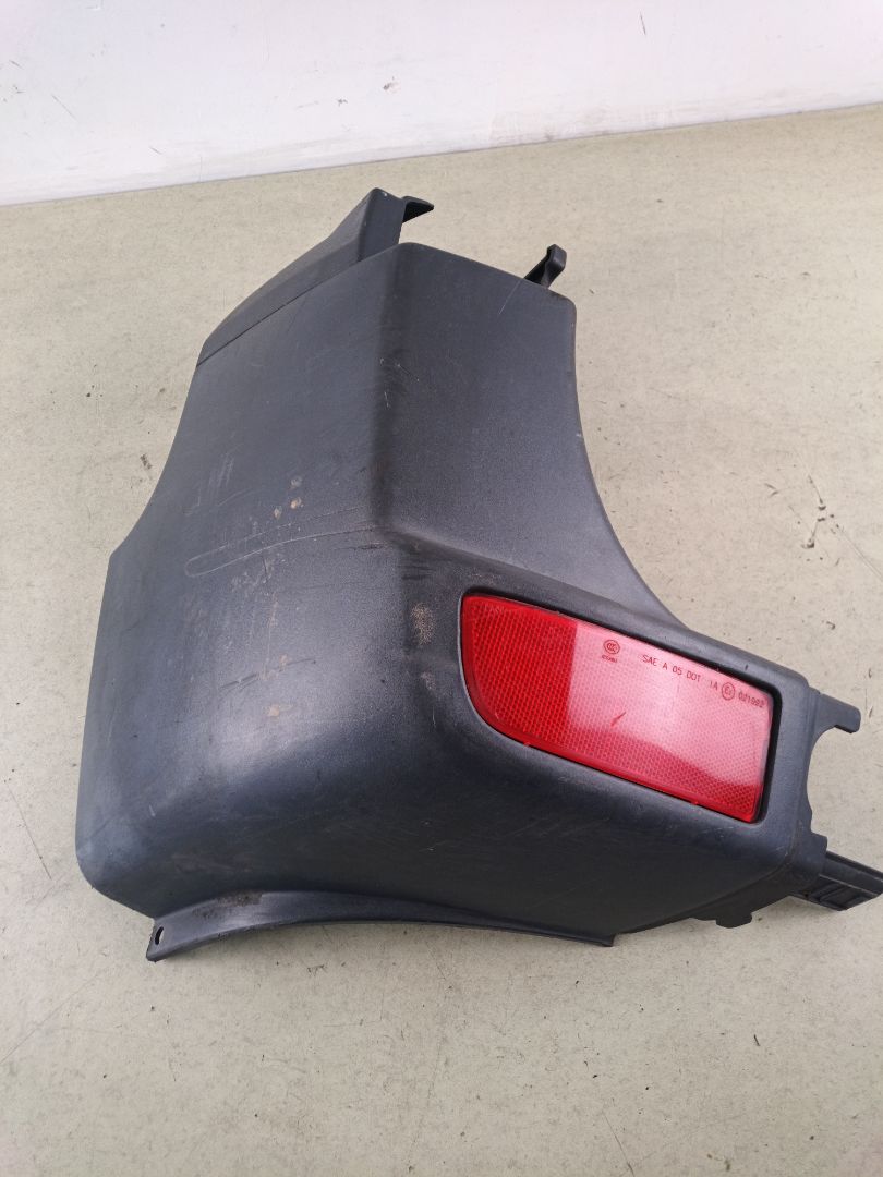 MOLDURA PARAGOLPE TRASERA Mercedes-Benz