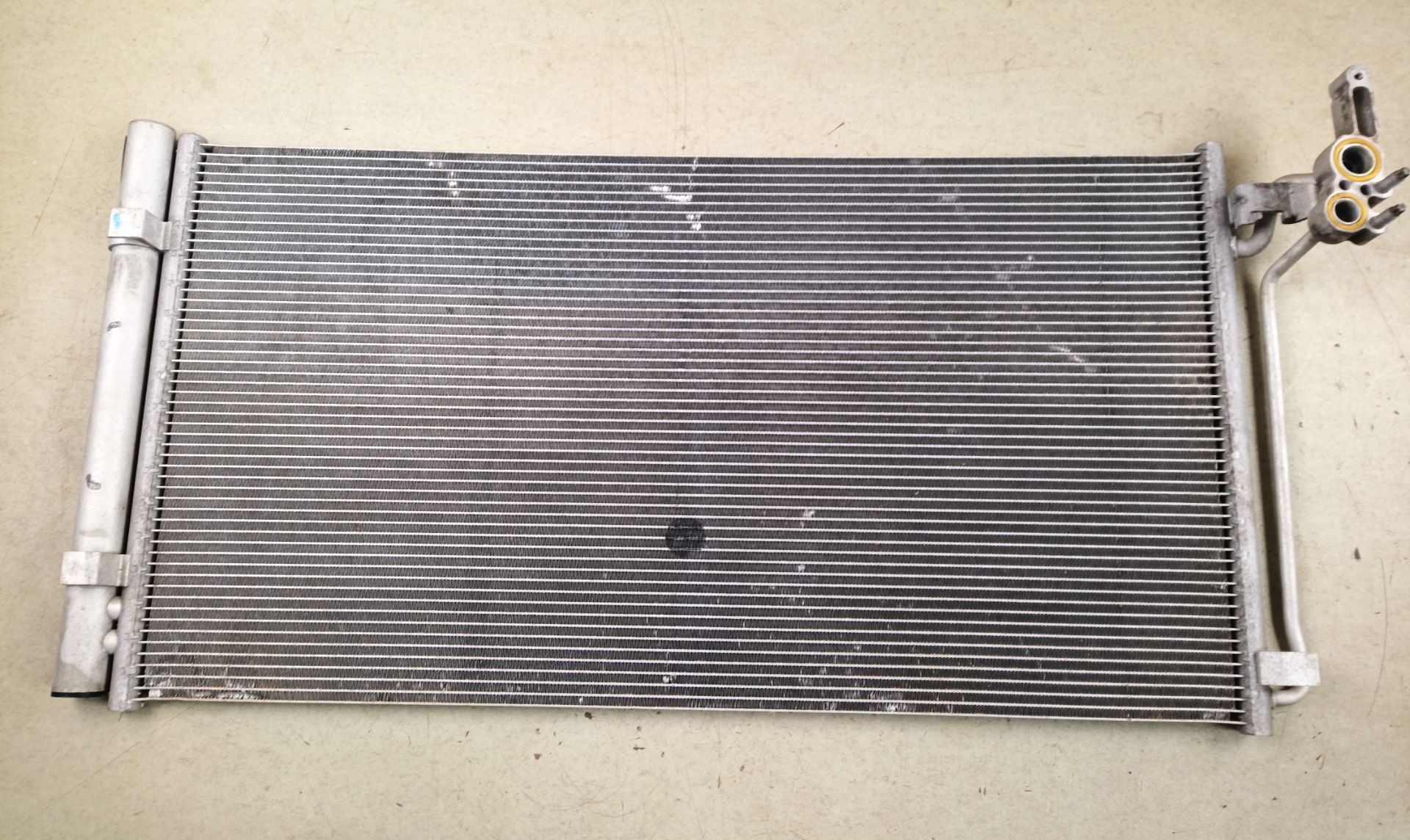 CONDENSADOR / RADIADOR  AIRE ACONDICIONADO Land Rover Discovery Sport