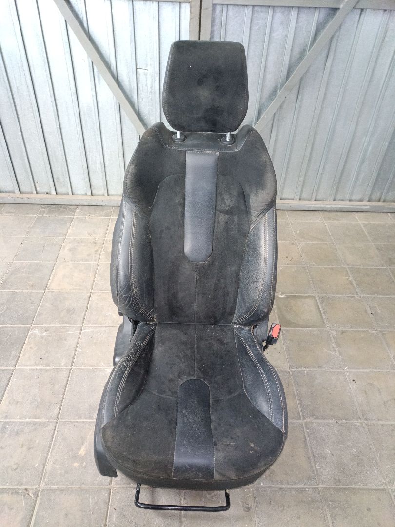 ASIENTO DELANTERO DERECHO