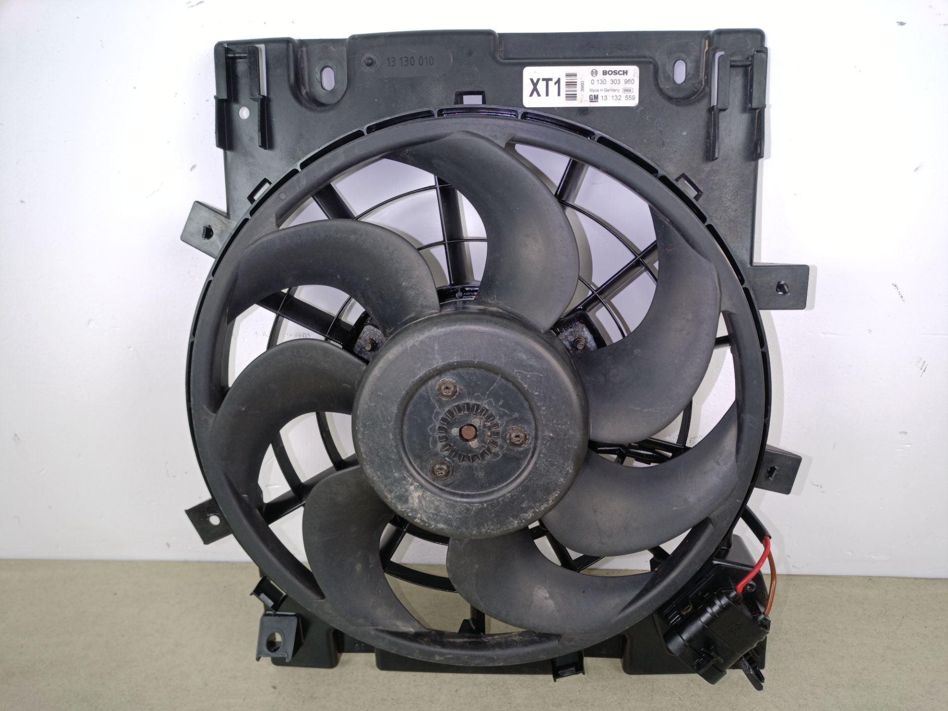 ELECTROVENTILADOR Opel Astra J Berlina 5p
