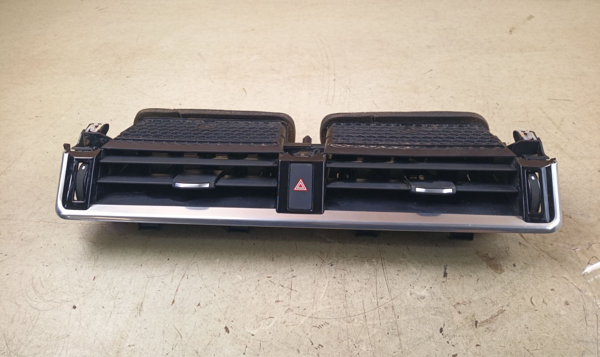 REJILLA AIREADORA Land Rover Range Rover Velar