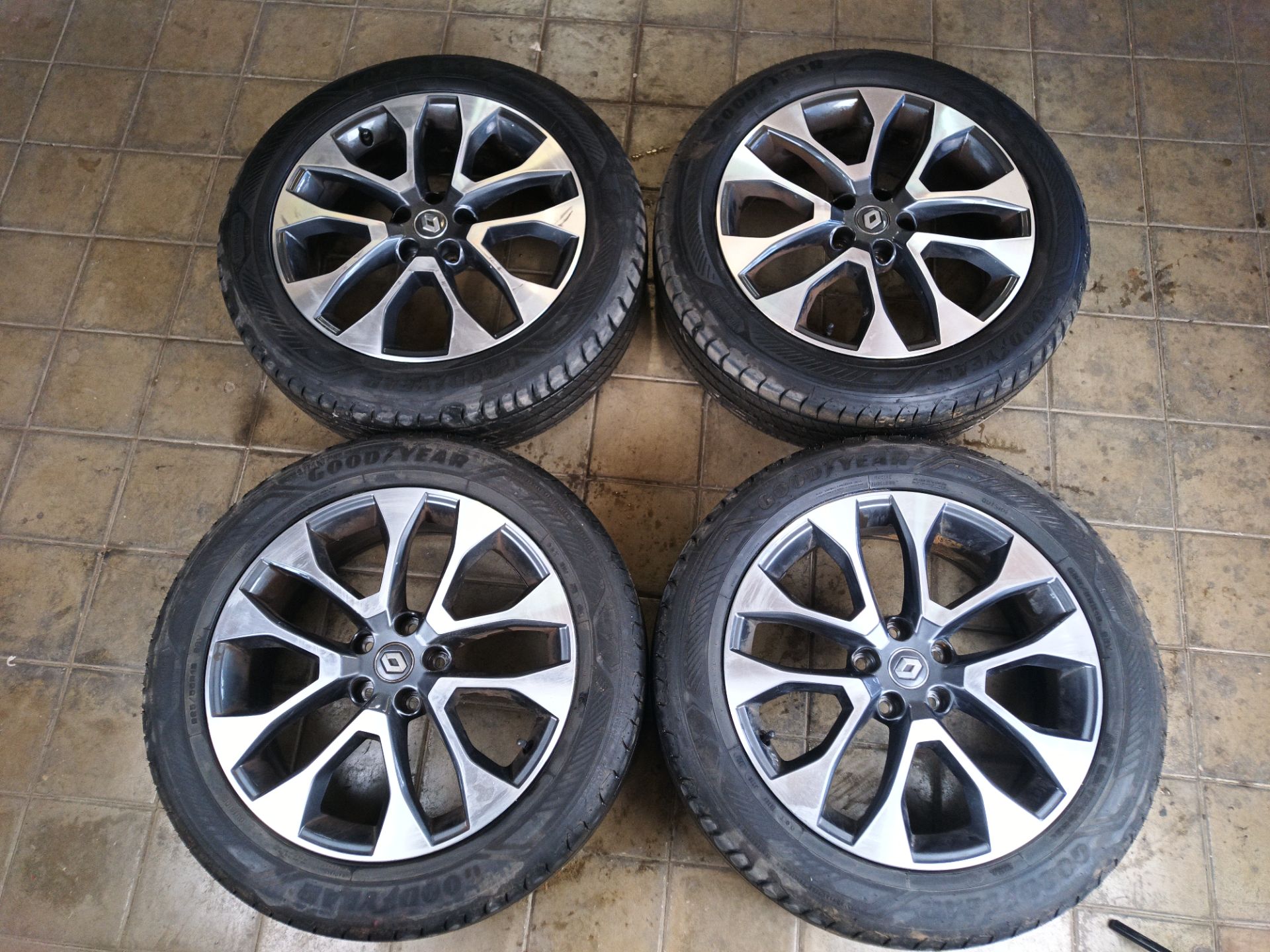 JUEGO LLANTAS Renault Koleos II