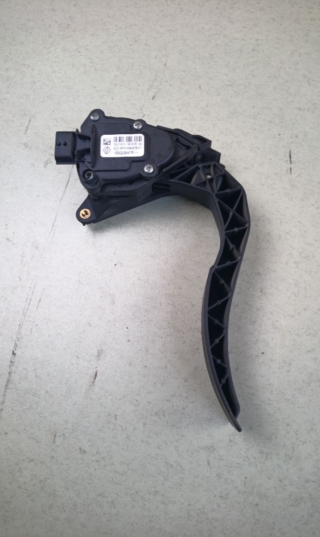 PEDAL ACELERADOR Renault Clio IV