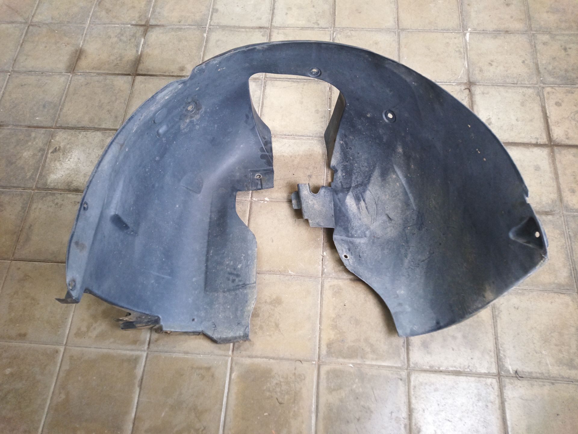 PASO RUEDA DELANTERO IZQUIERDO Citroen C4 Berlina
