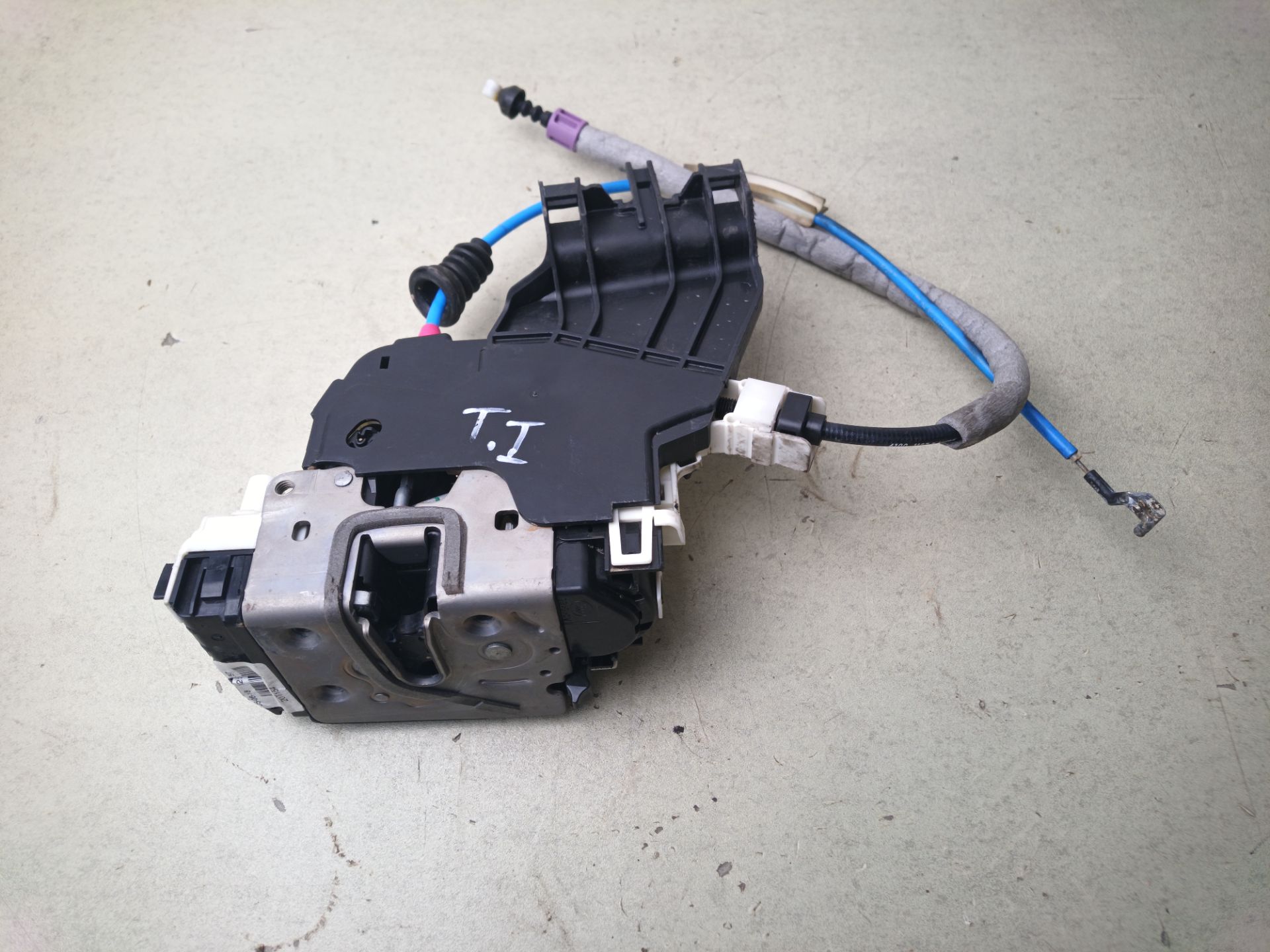CERRADURA PUERTA TRASERA IZQUIERDA Mercedes-Benz CLA (BM 117)