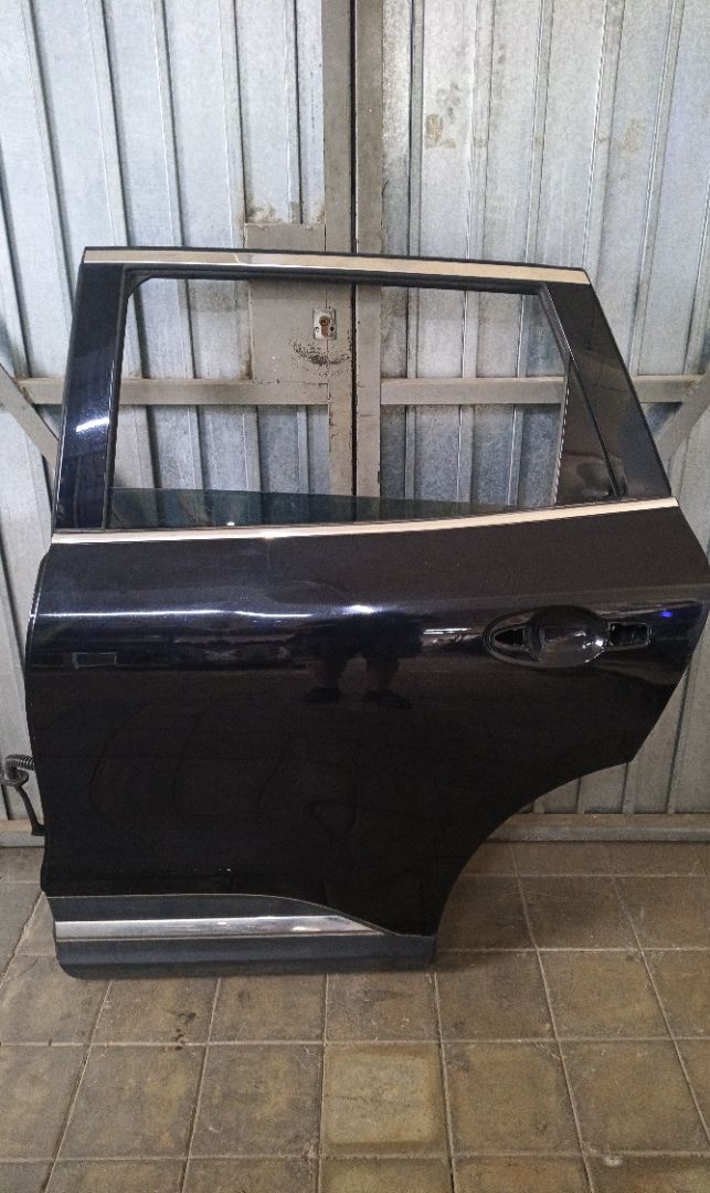 PUERTA TRASERA IZQUIERDA Renault Koleos II