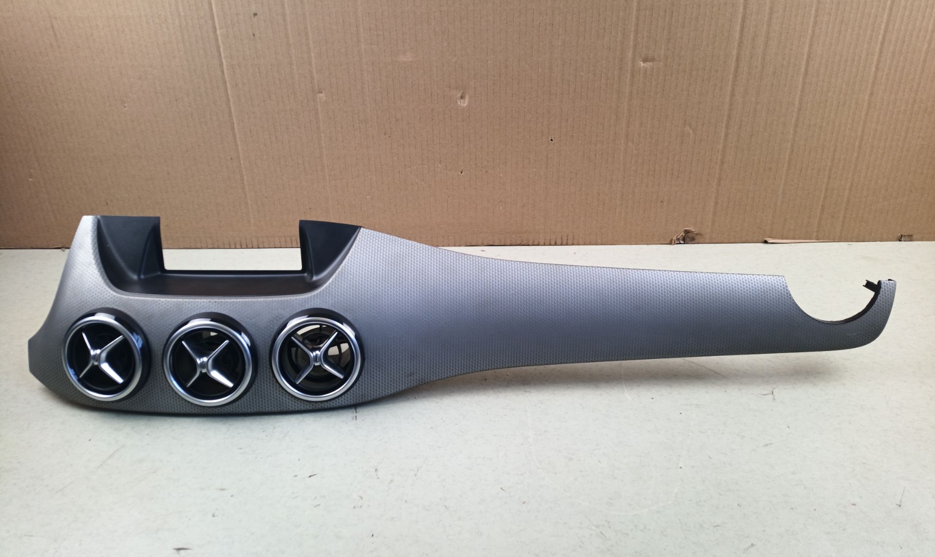 EMBELLECEDOR SALPICADERO Mercedes-Benz B (BM 246)