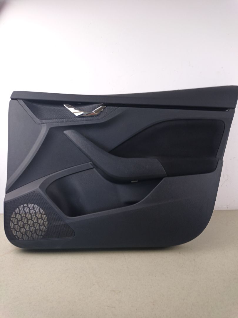 GUARNECIDO PUERTA DELANTERA DERECHA Skoda Kamiq (NW4)