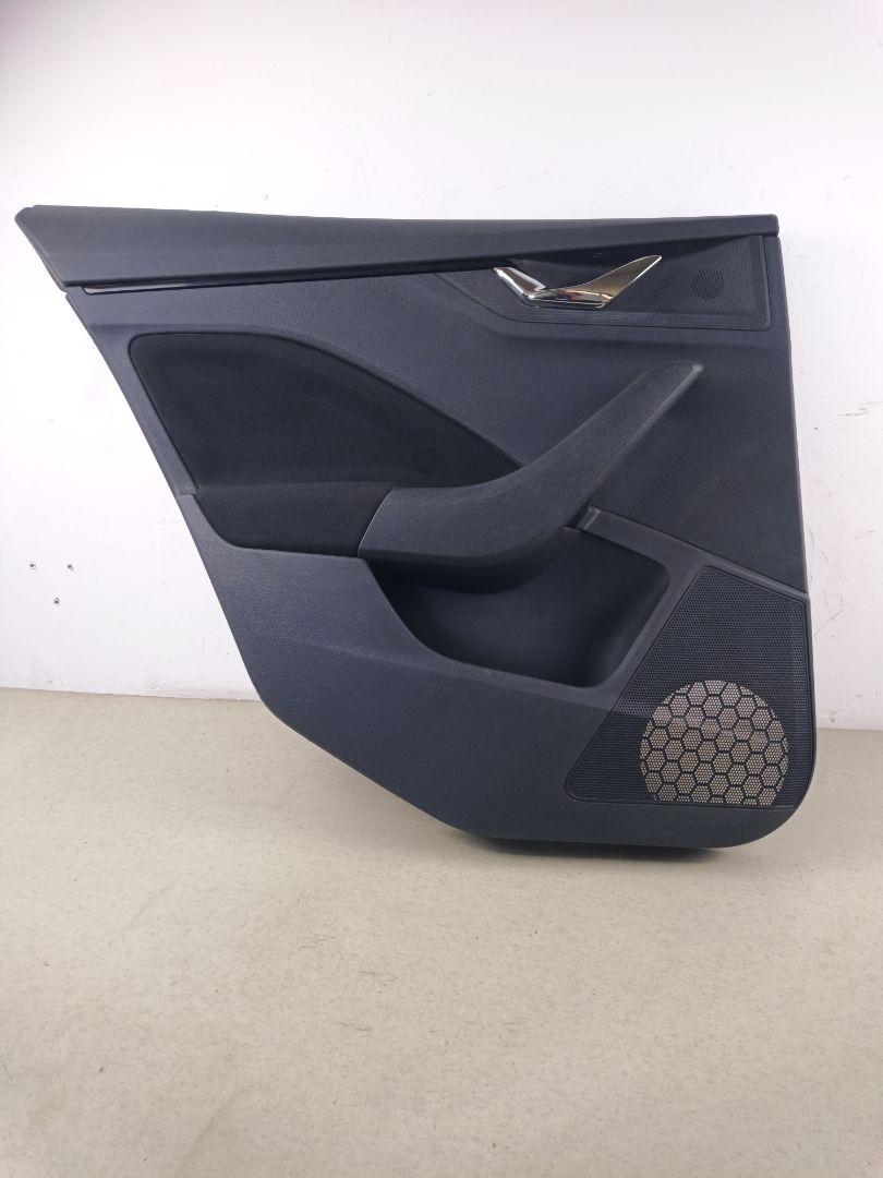 GUARNECIDO PUERTA TRASERA IZQUIERDA Skoda Kamiq (NW4)