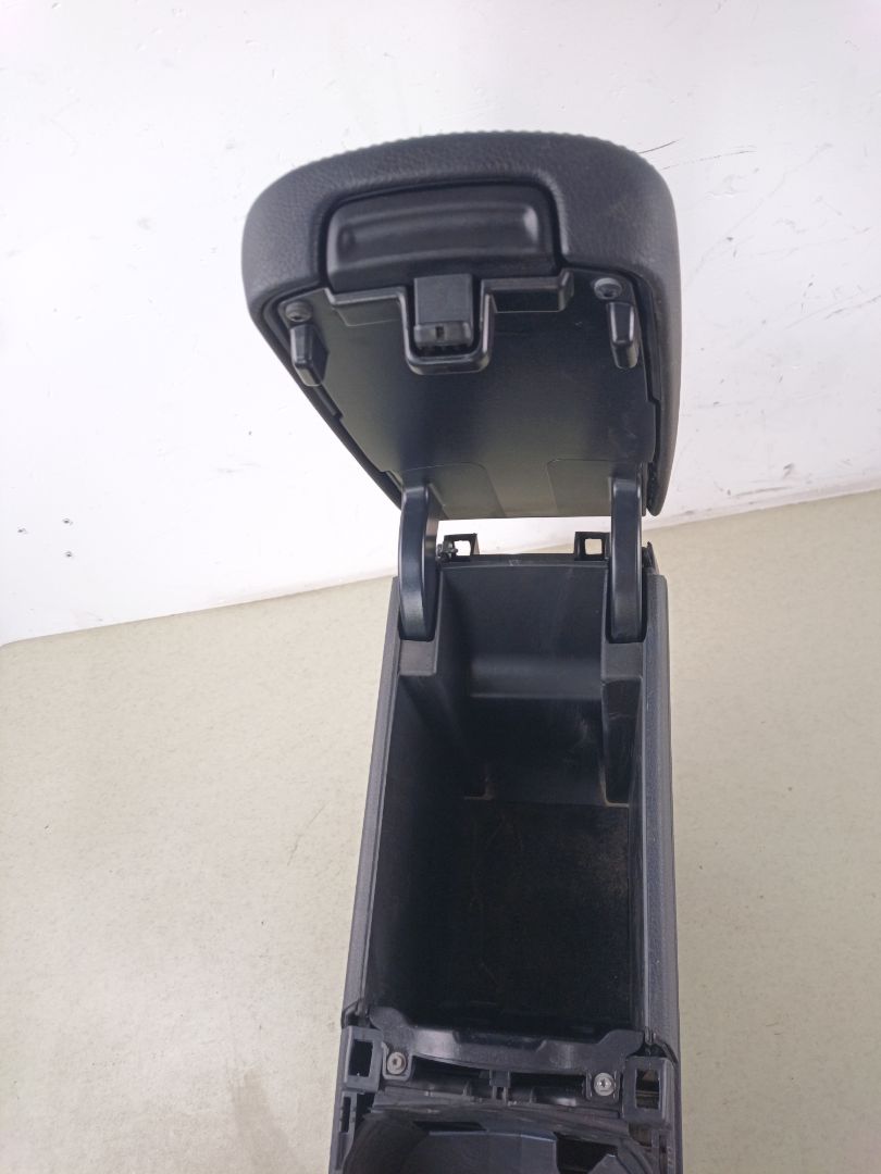 GUANECIDO CONSOLA CENTRAL Mercedes-Benz B (BM 246)