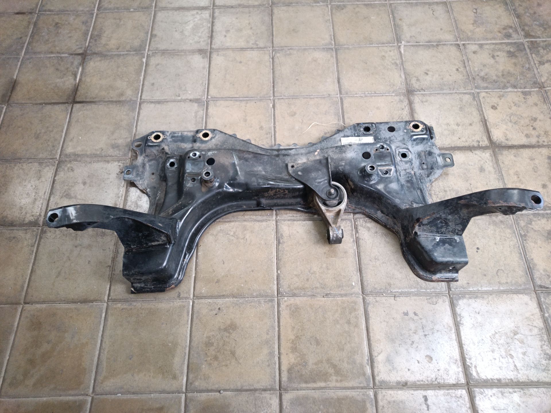 PUENTE DELANTERO Ford Focus Berlina (CAK)