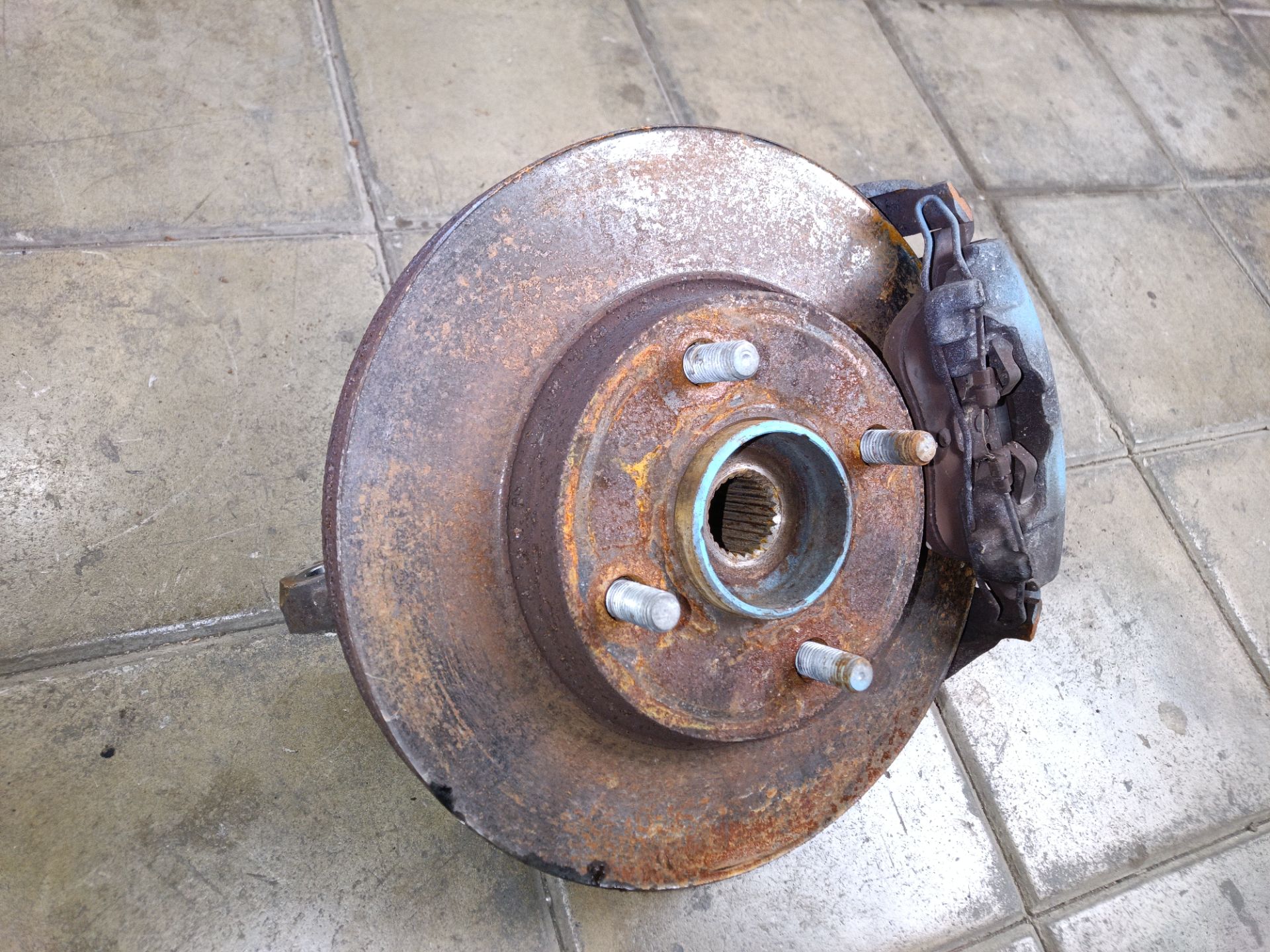 MANGUETA DELANTERA DERECHA Ford Focus Berlina (CAK)