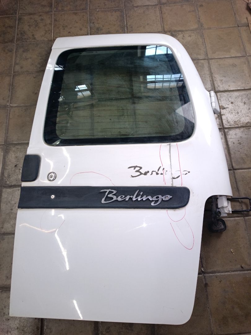 PUERTA TRASERA DERECHA Citroen Berlingo