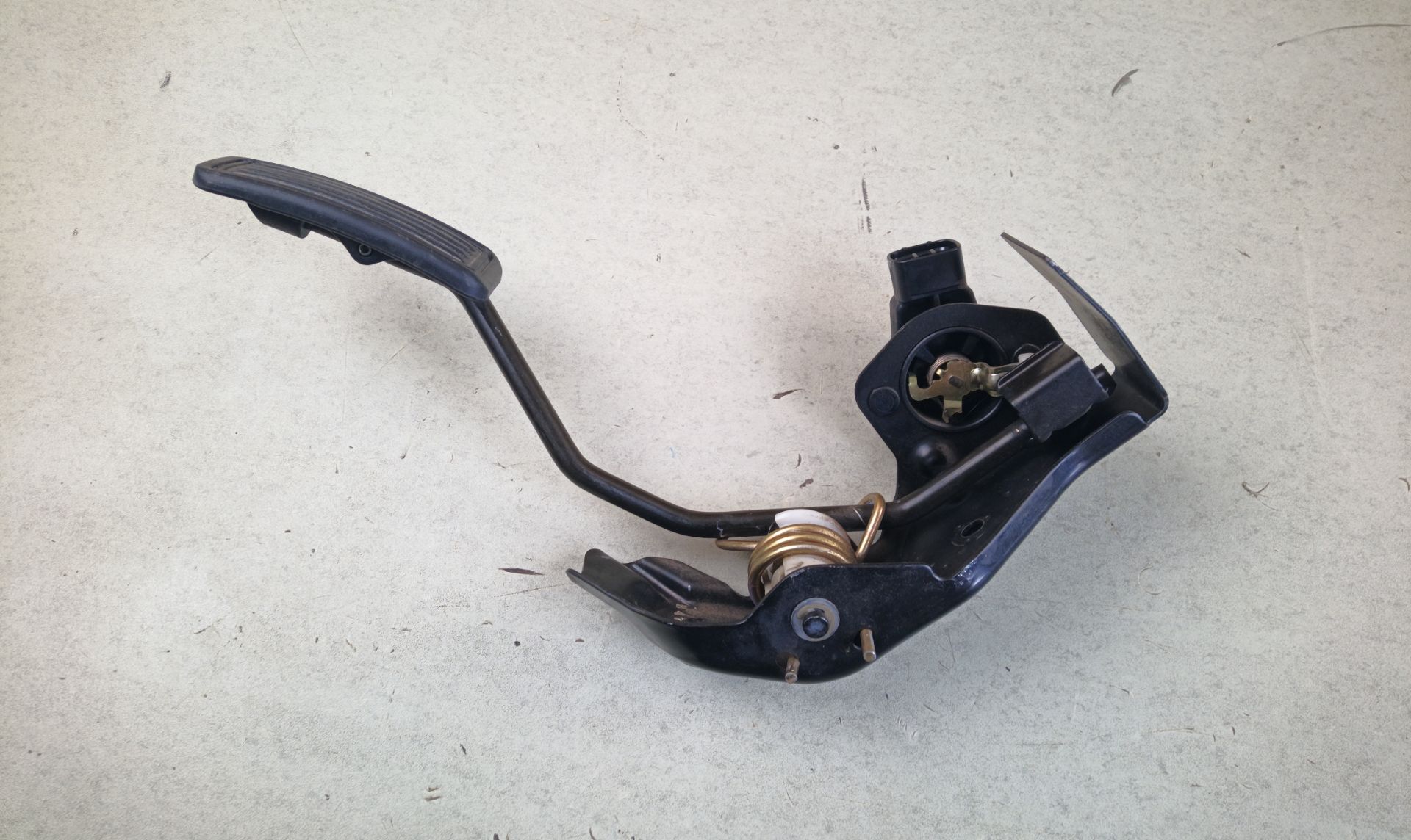 PEDAL ACELERADOR Toyota Avensis Berlina (T25)