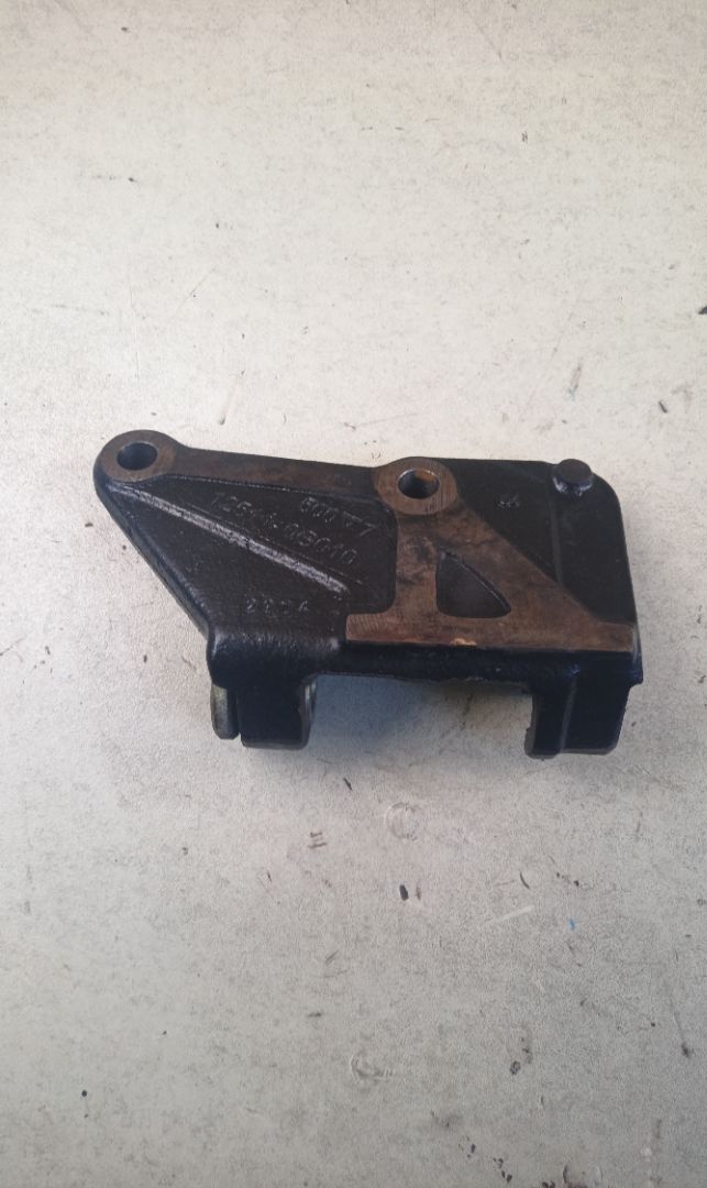 SOPORTE ALTERNADOR Toyota Avensis Berlina (T25)