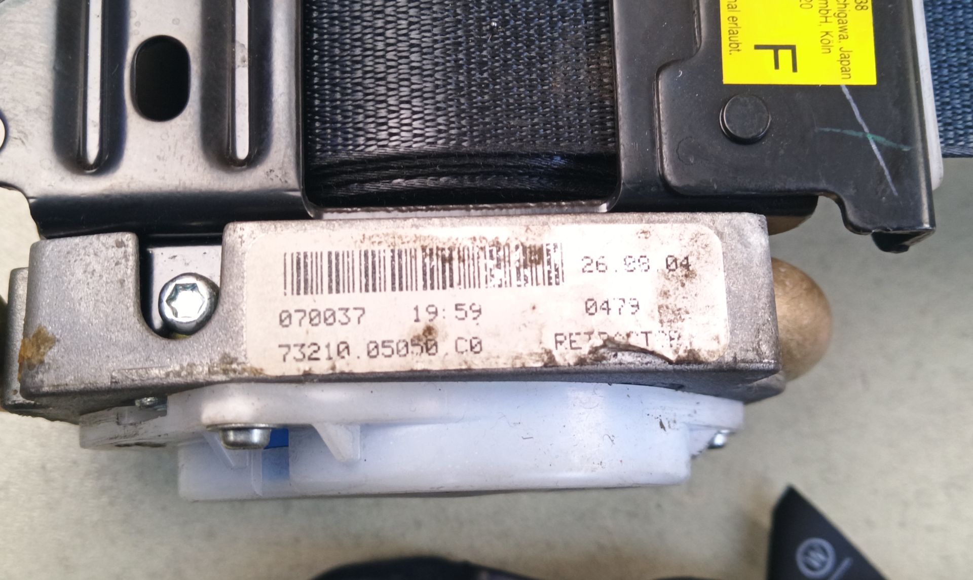 CINTURON SEGURIDAD DELANTERO DERECHO Toyota Avensis Berlina (T25)