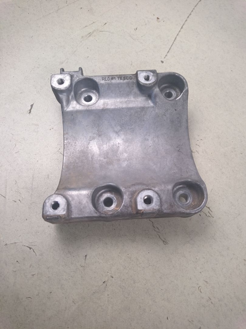 SOPORTE COMPRESOR AIRE ACONDICIONADO Honda CR-V (RE)