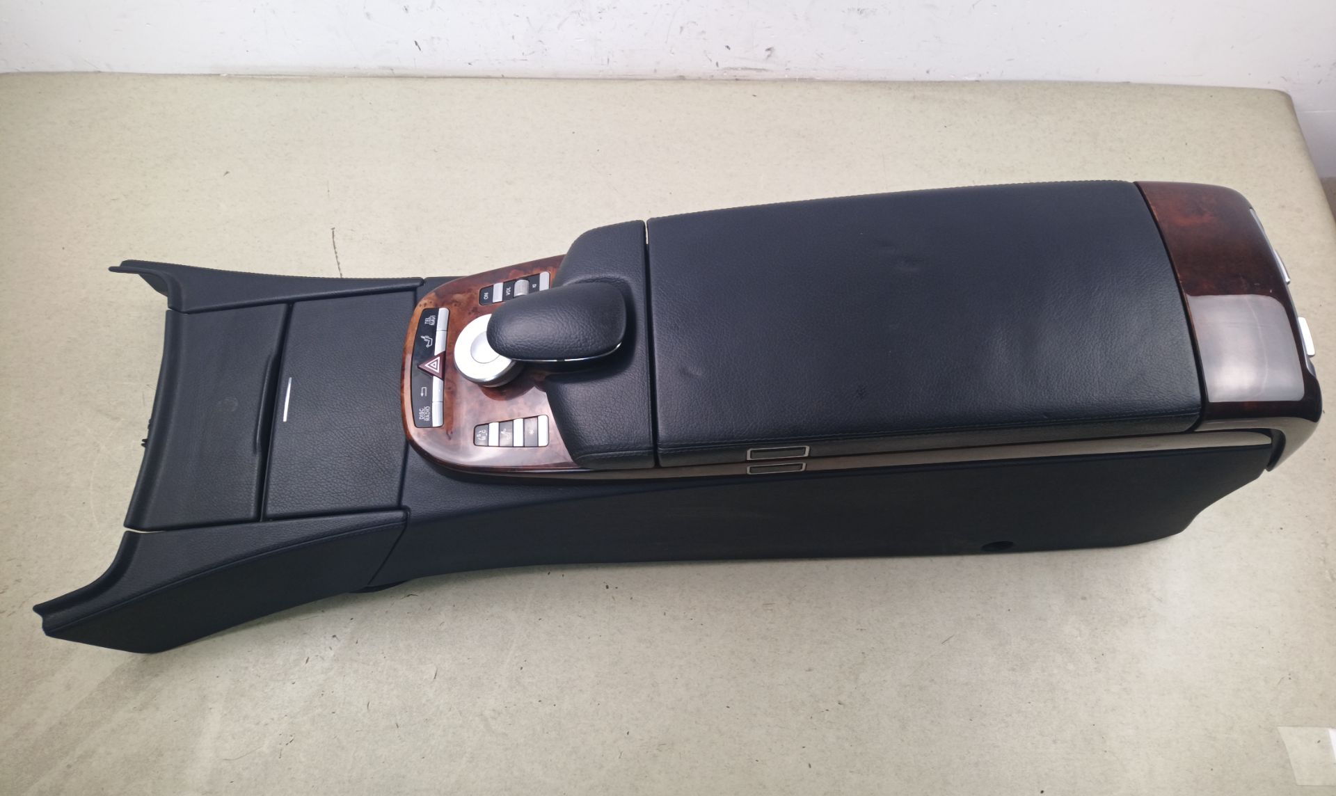 CONSOLA CENTRAL Mercedes-Benz S Maybach (BM 221)