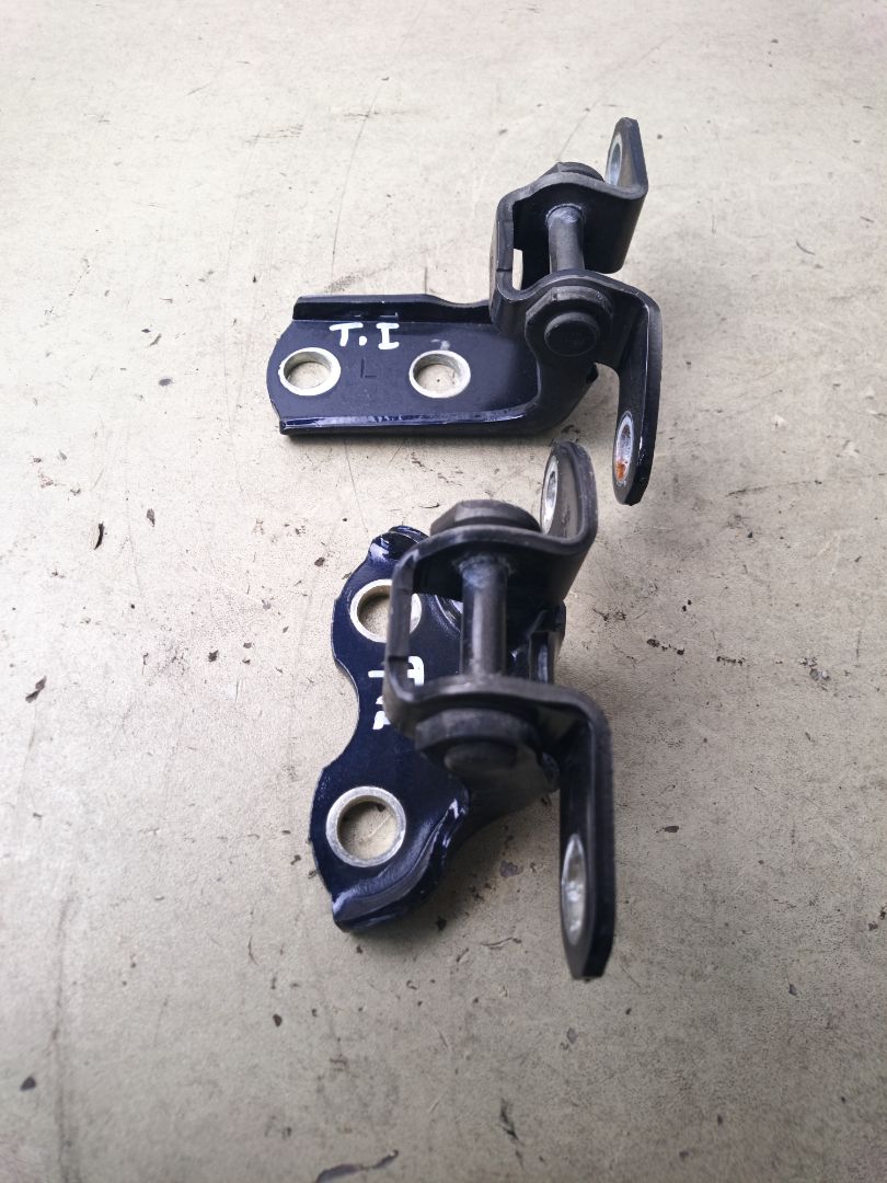 BISAGRA PUERTA Lexus IS (DS2/IS2)