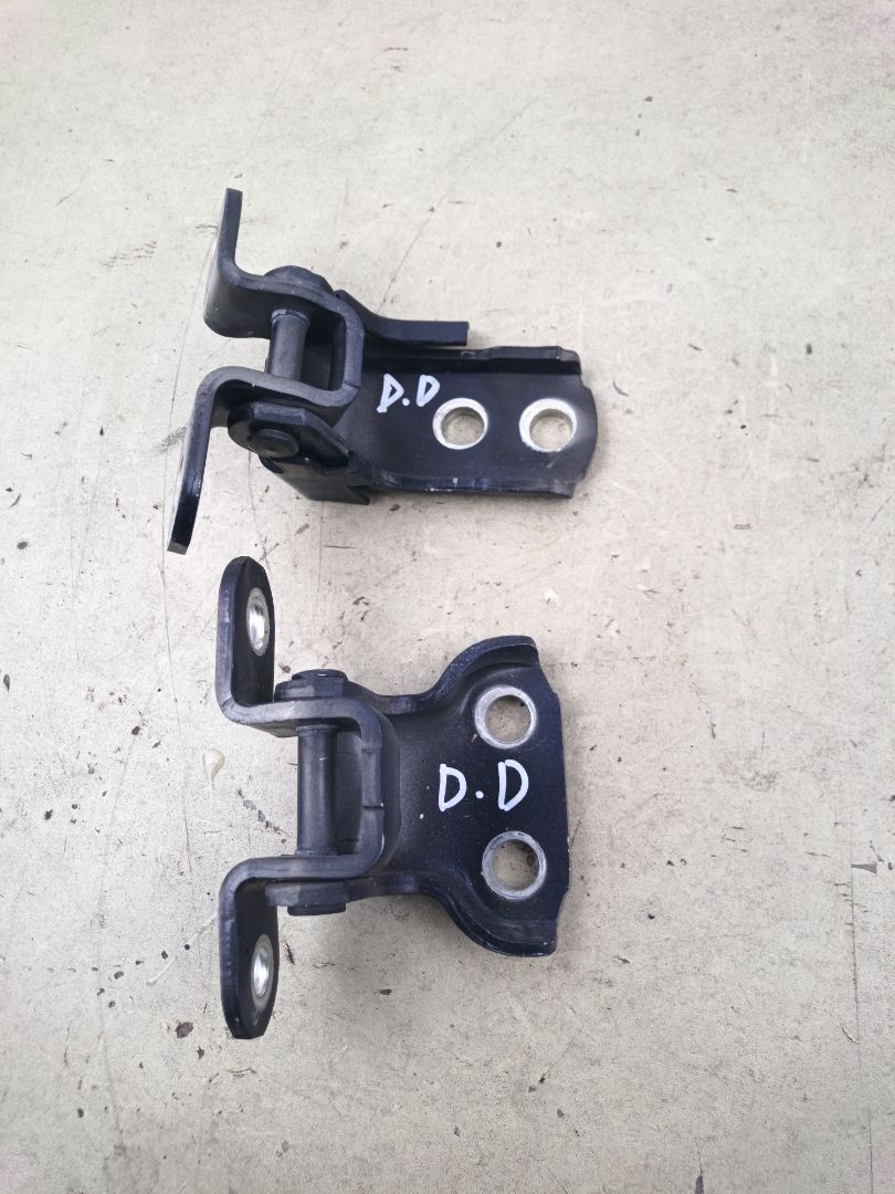 BISAGRA PUERTA Lexus IS (DS2/IS2)