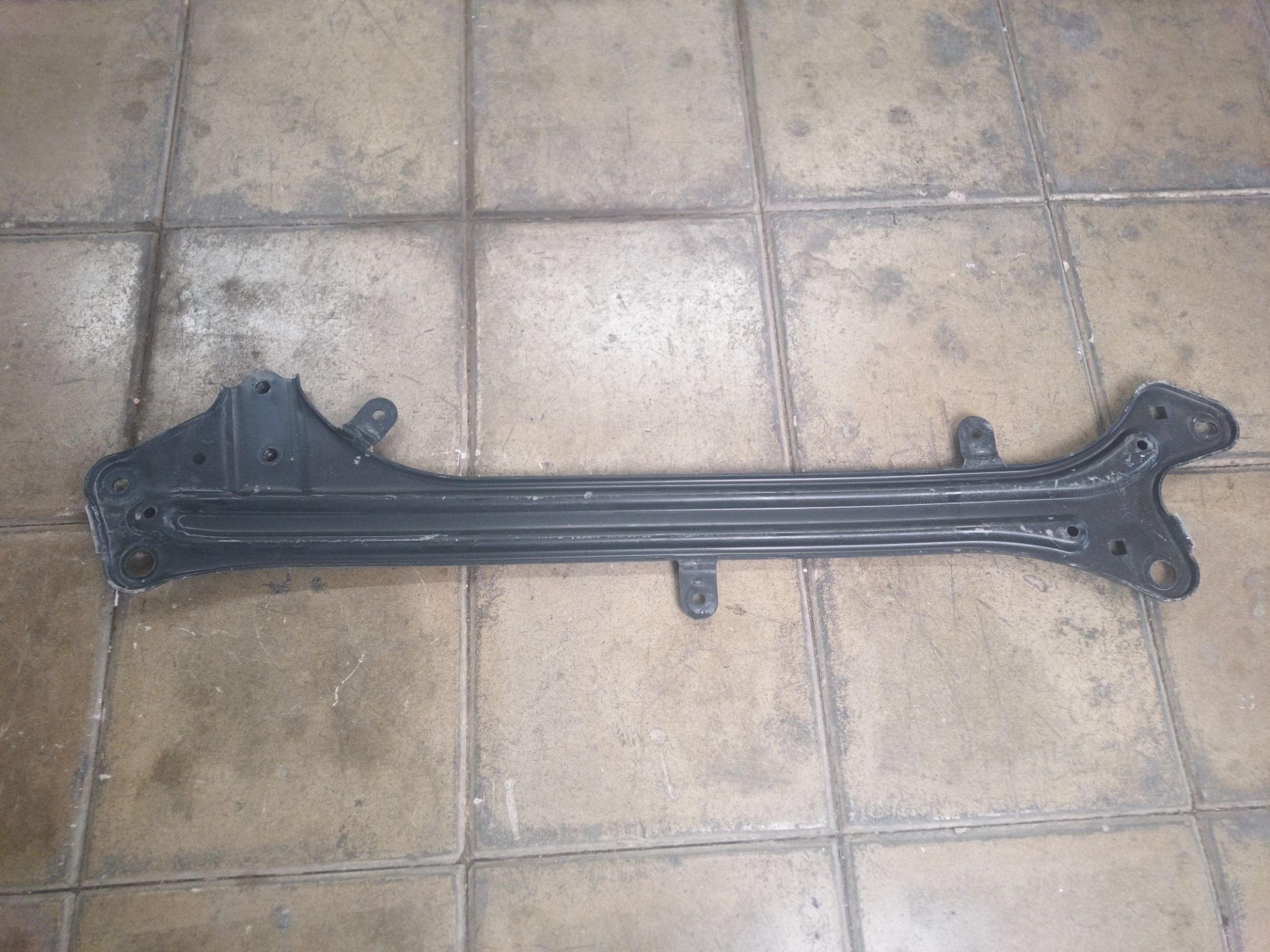 ABSORBEDOR/SOPORTE TRAVIESA PARAGOLPES Lexus IS (DS2/IS2)