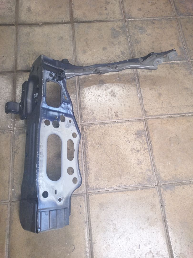PANEL FRONTAL Lexus IS (DS2/IS2)