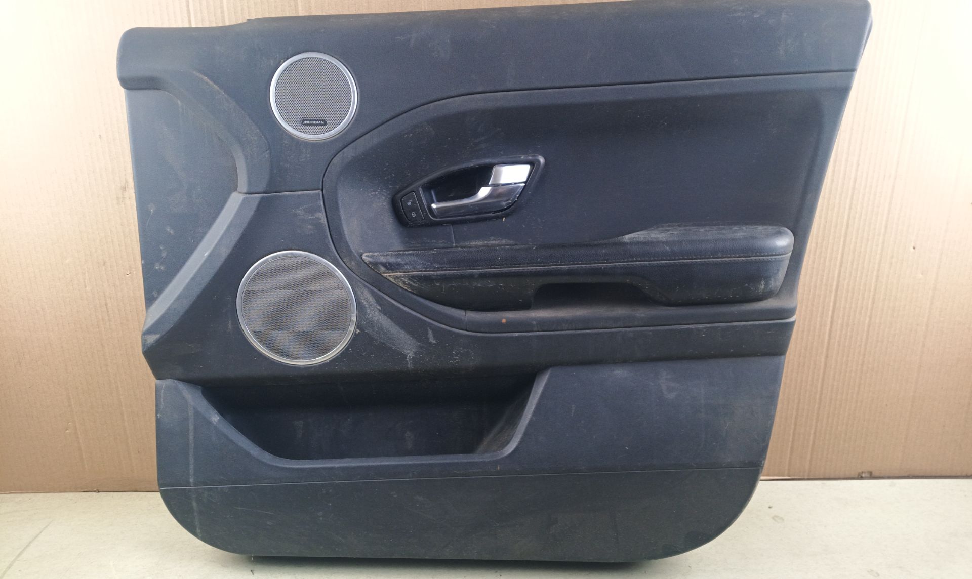 GUARNECIDO PUERTA DELANTERA DERECHA Land Rover Range Rover Evoque