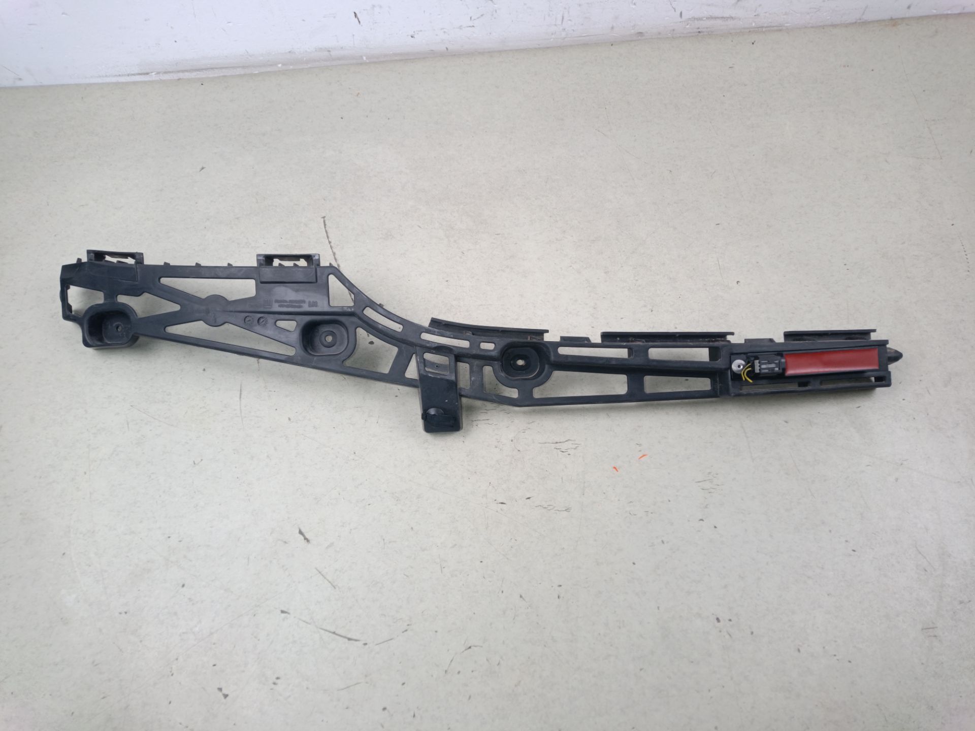 SOPORTE PARAGOLPES DELANTERO Opel Insignia Berlina