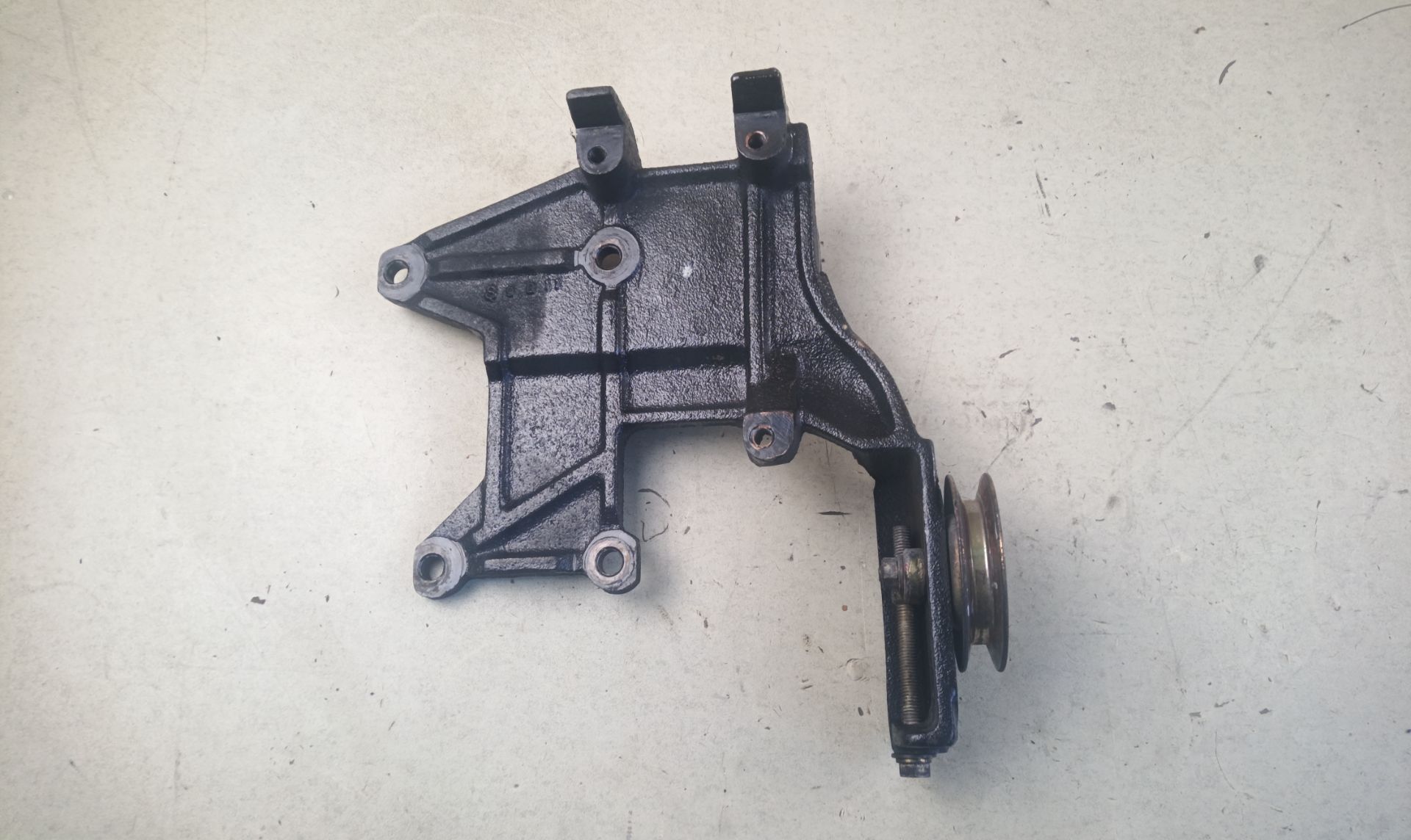 SOPORTE ALTERNADOR Mitsubishi Galloper (Hyundai)